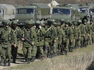 Российские военные в Крыму. Фото: 5 канал